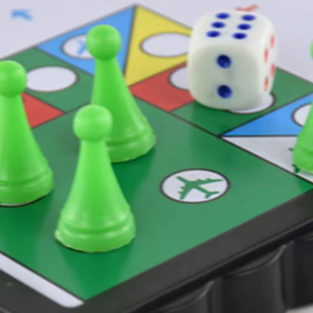 Foldable magnetic flying chess - Magnetic Travel Chess บทวิจารณ์และราคา
